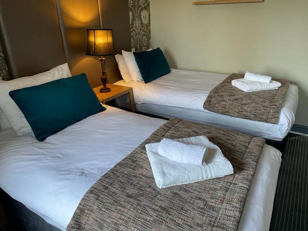 The New Hobbit Hotel Rooms Halifax Exteriör bild