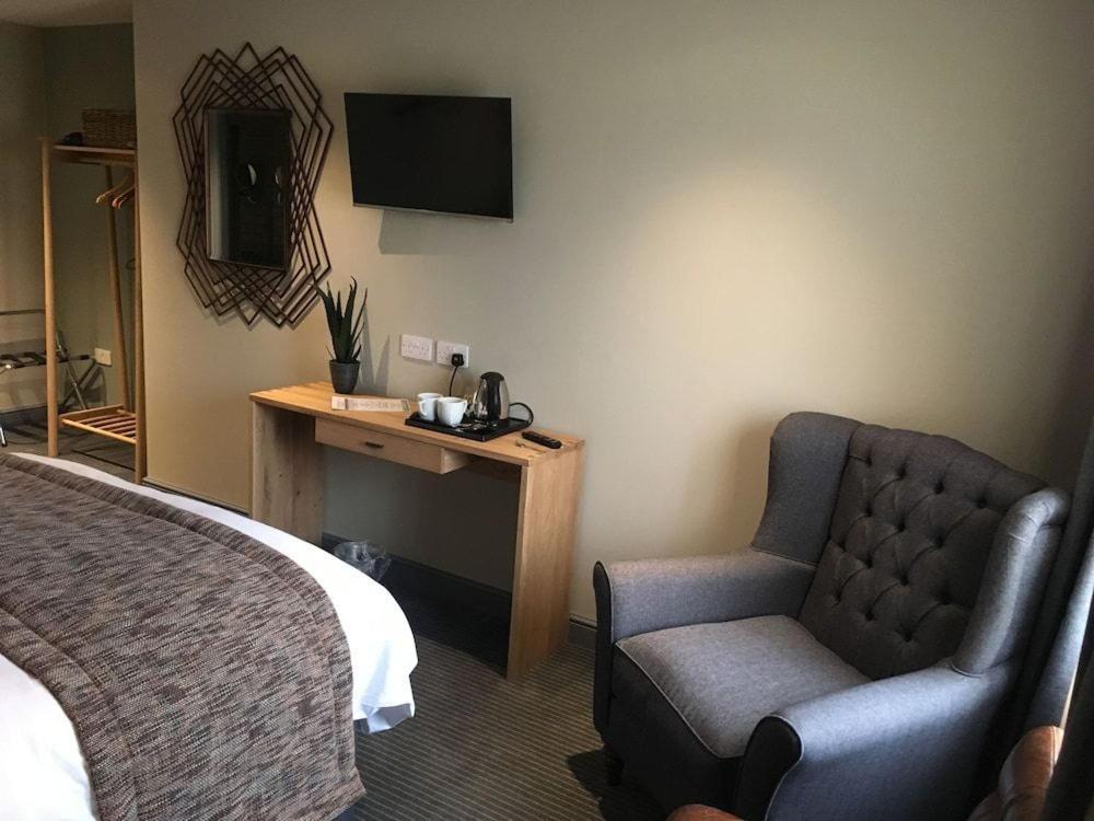 The New Hobbit Hotel Rooms Halifax Exteriör bild